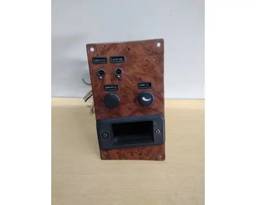 PETERBILT 330 DASH PANEL