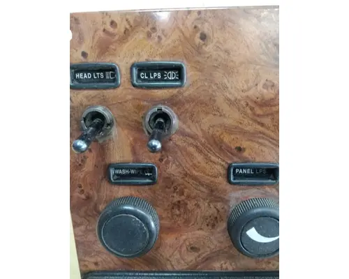 PETERBILT 330 DASH PANEL