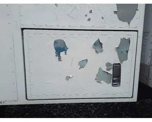 PETERBILT 330 DOOR, COMPARTMENT