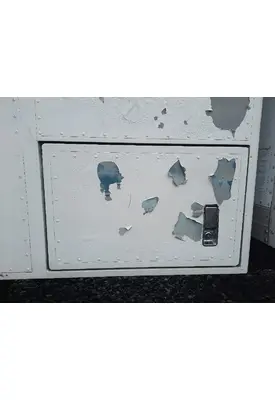 PETERBILT 330 DOOR, COMPARTMENT