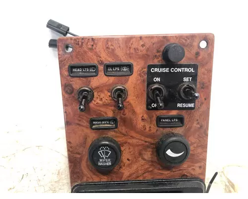 PETERBILT 330 Dash  Console Switch