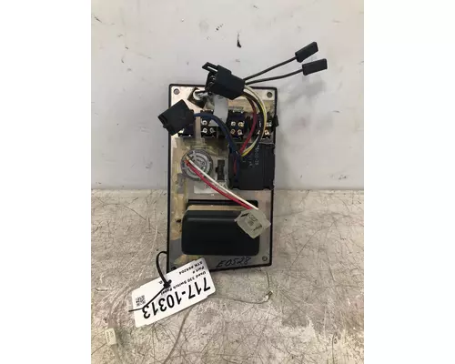 PETERBILT 330 Dash  Console Switch