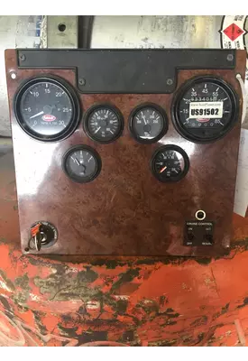 PETERBILT 330 Dash Panel