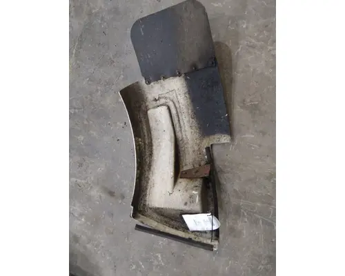 PETERBILT 330 FENDER EXTENSION