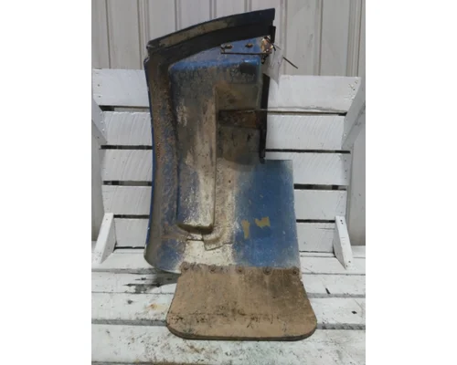 PETERBILT 330 FENDER EXTENSION