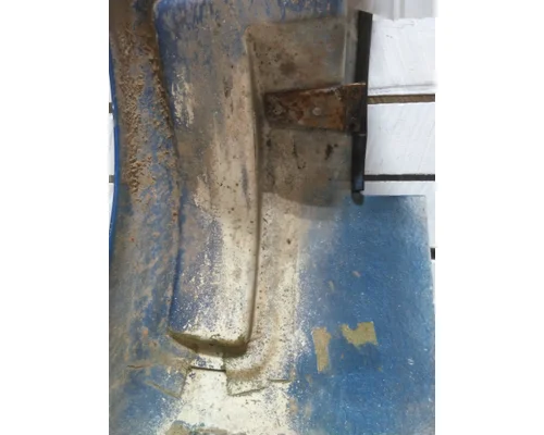 PETERBILT 330 FENDER EXTENSION