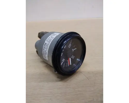 PETERBILT 330 GAUGE AIR