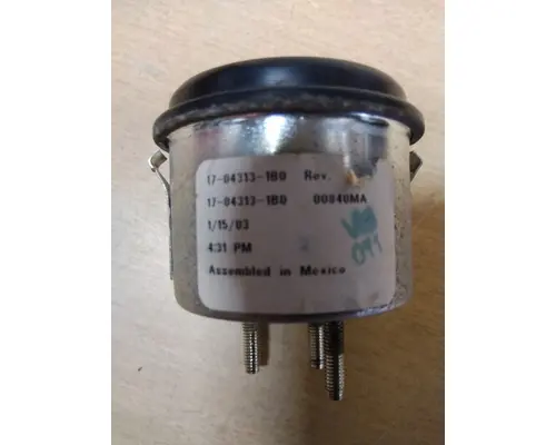 PETERBILT 330 GAUGE FUEL