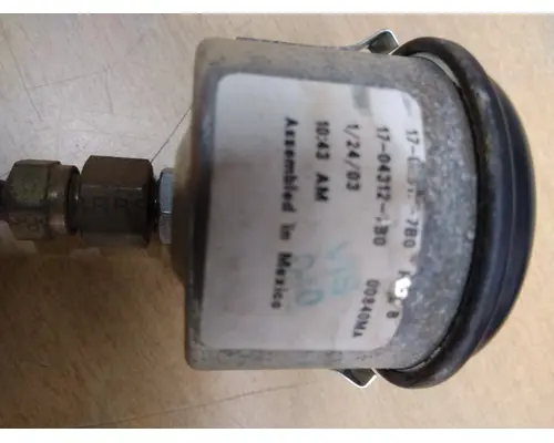 PETERBILT 330 GAUGE OIL PRESSURE
