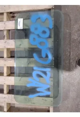 PETERBILT 330 GLASS, BACK