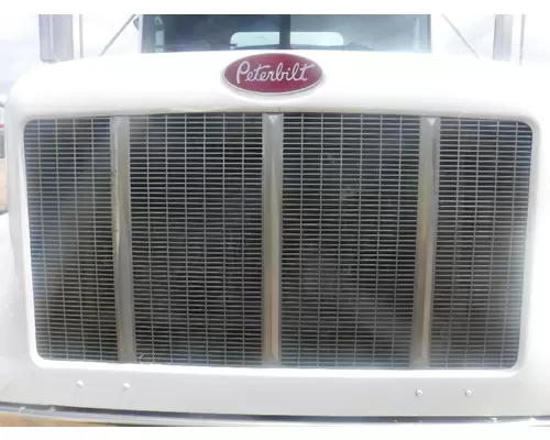 PETERBILT 330 Grille