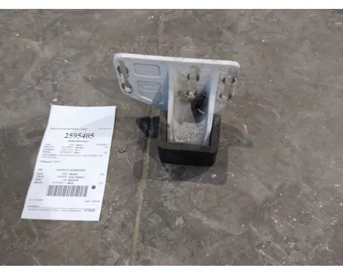 PETERBILT 330 HOOD BRACKET