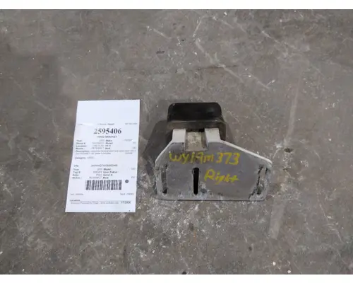 PETERBILT 330 HOOD BRACKET