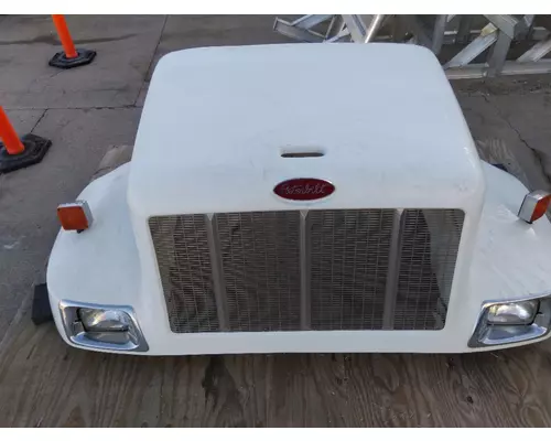 PETERBILT 330 HOOD