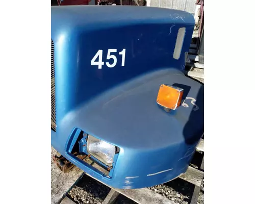 PETERBILT 330 Hood