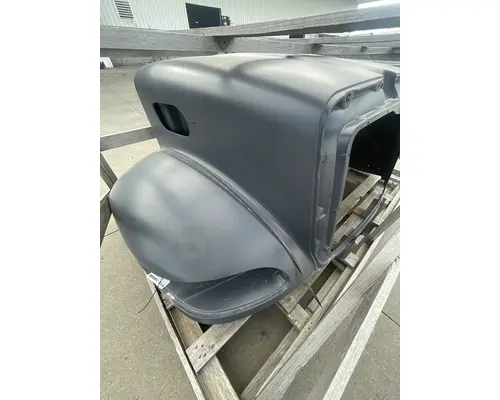 PETERBILT 330 Hood