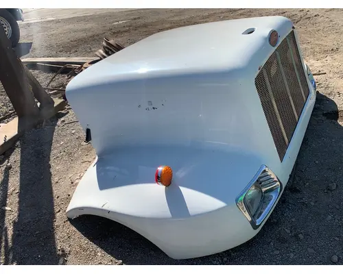 PETERBILT 330 Hood