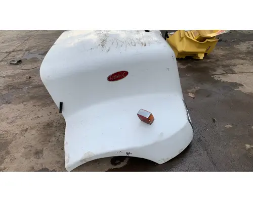 PETERBILT 330 Hood