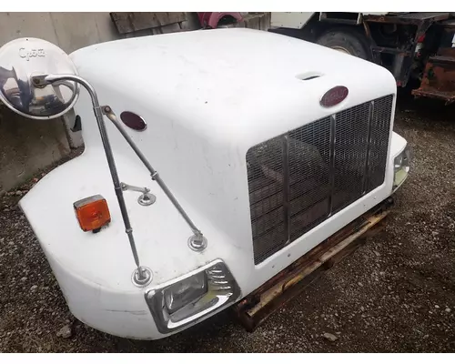 PETERBILT 330 Hood