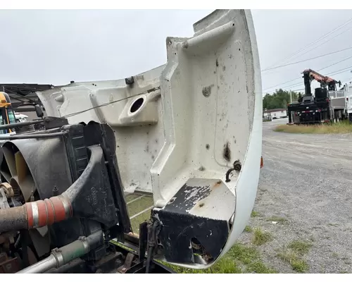 PETERBILT 330 Hood