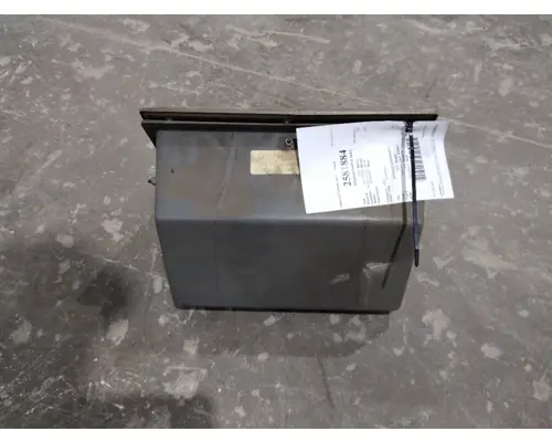 PETERBILT 330 INTERIOR PARTS, MISC.