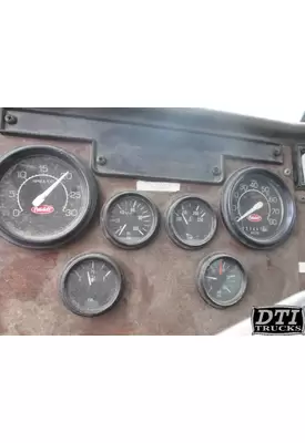 PETERBILT 330 Instrument Cluster