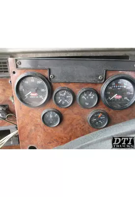 PETERBILT 330 Instrument Cluster