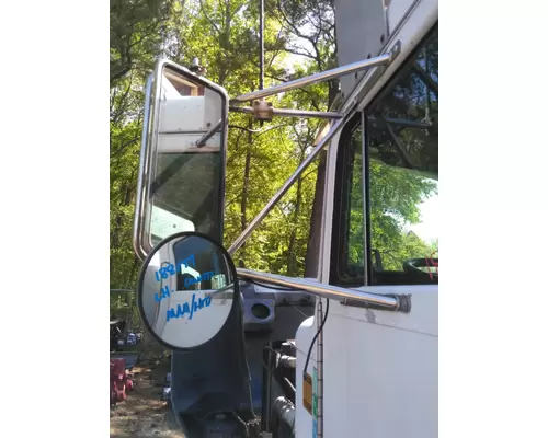 PETERBILT 330 MIRROR ASSEMBLY CABDOOR
