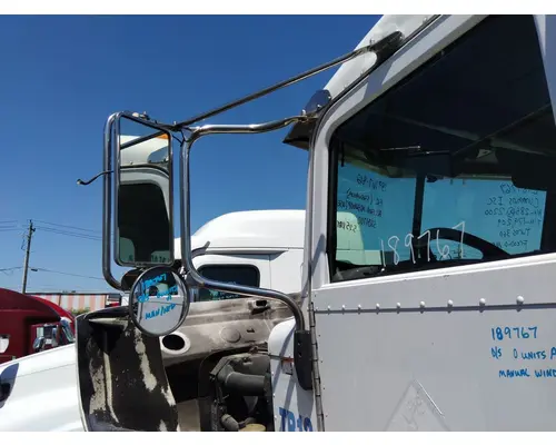 PETERBILT 330 MIRROR ASSEMBLY CABDOOR
