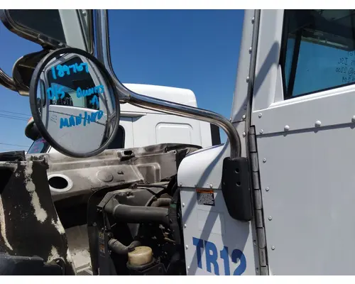 PETERBILT 330 MIRROR ASSEMBLY CABDOOR