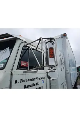 PETERBILT 330 MIRROR ASSEMBLY CAB/DOOR