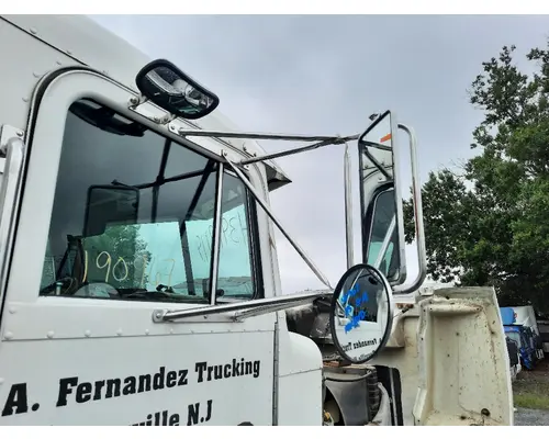 PETERBILT 330 MIRROR ASSEMBLY CABDOOR
