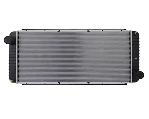 PETERBILT 330 Radiator