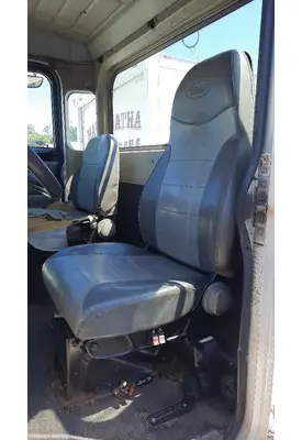 PETERBILT 330 SEAT, FRONT