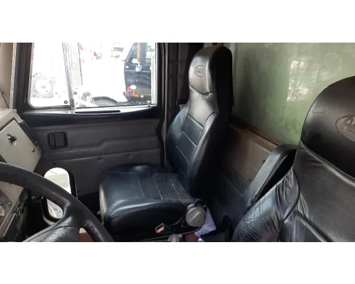 PETERBILT 330 SEAT, FRONT
