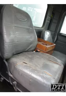 PETERBILT 330 Seat, Front