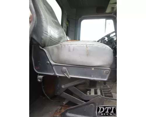 PETERBILT 330 Seat, Front