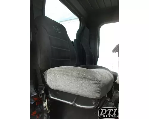 PETERBILT 330 Seat, Front