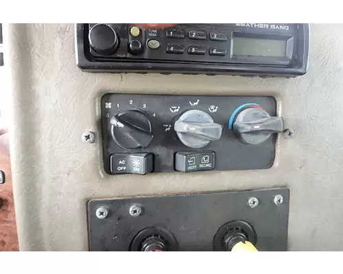 PETERBILT 330 Temperature Control