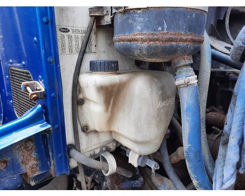 PETERBILT 330 WINDSHIELD WASHER RESERVOIR