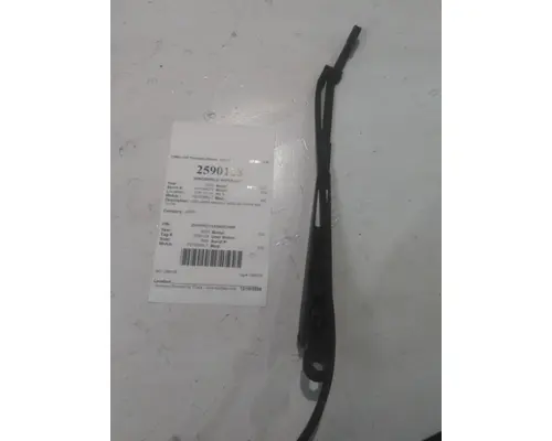 PETERBILT 330 WINDSHIELD WIPER ARM