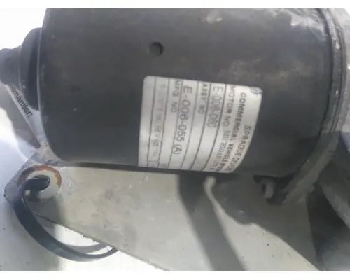 PETERBILT 330 WINDSHIELD WIPER MOTOR