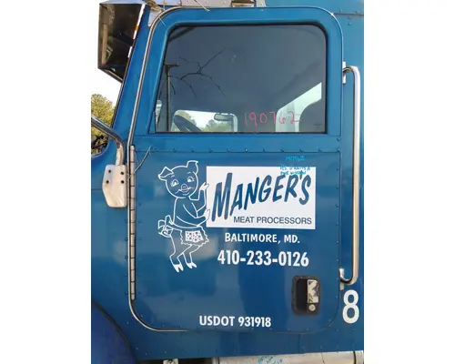 PETERBILT 335 2005-2010 DOOR ASSEMBLY, FRONT