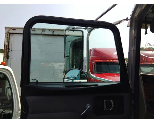 PETERBILT 335 2005-2010 DOOR ASSEMBLY, FRONT