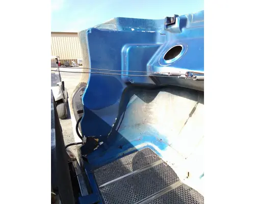 PETERBILT 335 2005-2020 HOOD