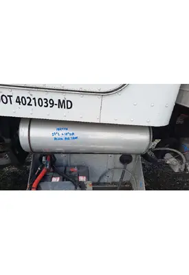 PETERBILT 335 AIR TANK
