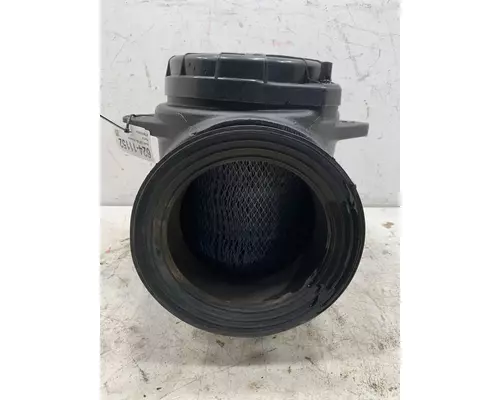 PETERBILT 335 Air Cleaner