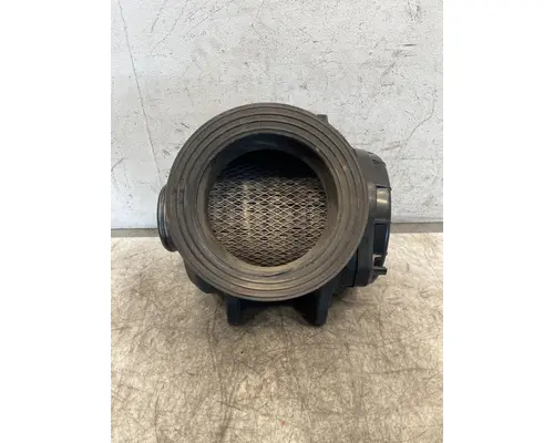PETERBILT 335 Air Cleaner