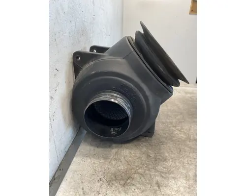 PETERBILT 335 Air Cleaner