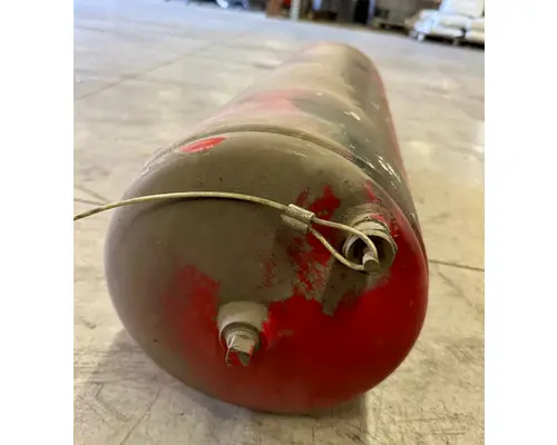 PETERBILT 335 Air Tank